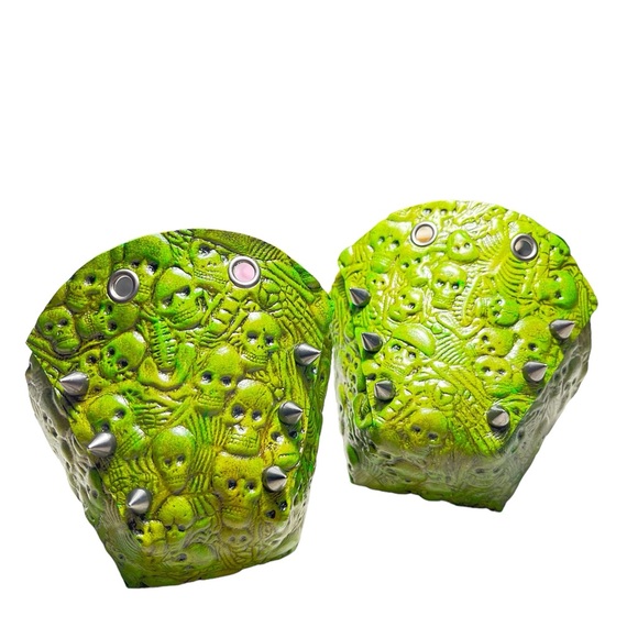 Green neon Skeleton Roller Skates Toe Guards - Picture 3 of 7